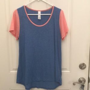 LulaRoe Classic Tee -M